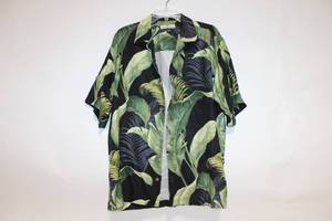 lot 194 image: Tommy Bahama M Tropical Silk Shirt