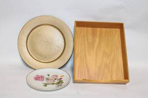 lot 227 image: Decorative Lot Golden Ceramic Plate, Floral Porcelain Plate, and Wood Tray