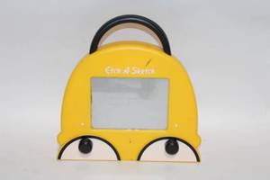 lot 228 image: The Simpsons Etch A Sketch Doodle Board