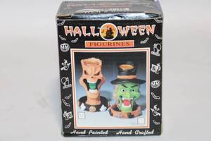 lot 263 image: Handcrafted Halloween Figurine Candle Holder - Pumpkin Design