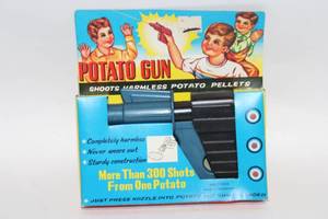 lot A-271 image: Vintage Potato Gun Toy with Original Packaging