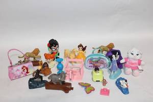 lot 286 image: Collection of Disney and Cartoon Character Figurines and Playsets