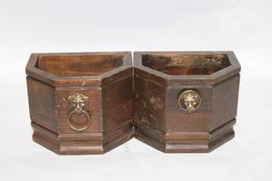 lot 318 image: Pair of Vintage Wooden Lion Head Planter Boxes