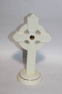 lot 324 image: Celtic Cross Ceramic Figurine with Gold Accents