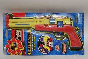 lot 383 image: Super Bang Enforcer Repeating Cap Gun Toy