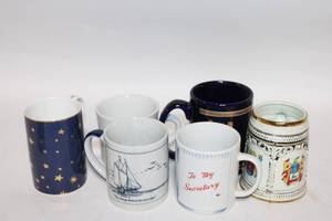 lot 390 image: Assorted Collection of 7 Themed Coffee Mugs and Stein