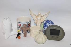lot 393 image: Assorted Ceramic and Resin Decor Collection