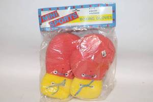 lot 410 image: Mini Sports Foam Boxing Gloves for Kids