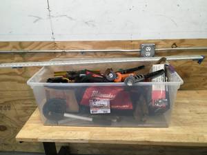 lot 51 image: Lot of Assorted Construction Tools