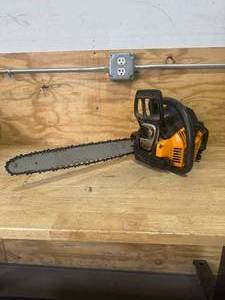 lot 29 image: POULAN PRO Classic PP4218AV 18in Gas Chainsaw