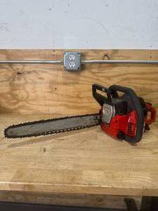 lot 30 image: CRAFTSMAN 358.360280 18in Gas Chainsaw