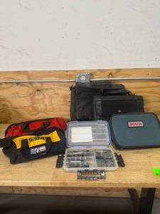 lot 59 image: LOT of Work  Tool Bags