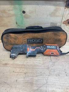 lot 131 image: RIDGID R28700 4 Amp Corded Oscillating Multi-Tool