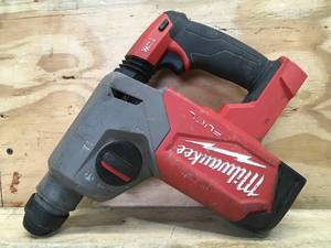 lot 40 image: Milwaukee 1 SDS Plus Rotary Hammer (Tool Only) Model # 2912-20