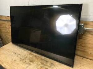 lot 81 image: LG Television Model # 49LX570H