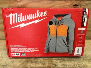 lot 85 image: Milwaukee M12 Womens Heated Hoodie Kit Size Large