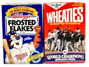 lot 623 image: Vintage Collectible Minnesota Twins Cereal Box Set