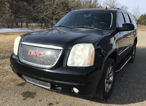 2009 GMC Yukon Denali AWD