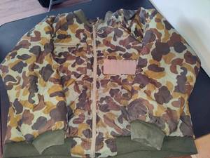 lot 160 image: Camouflage Jacket and Gloves