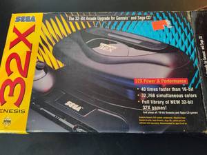 lot 4 image: Sega Genesis 32X Unit New in box