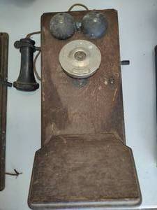 lot 43 image: Antique Western Electric Wall Phone