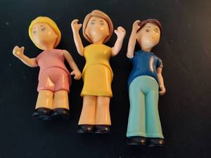 lot 179 image: Vintage Little Tikes Doll House Figures