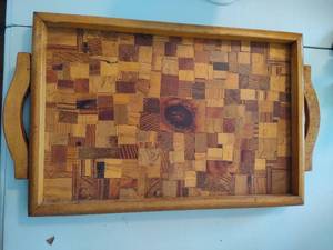 lot 41 image: Unique Wood Serving Tray