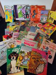 lot 173 image: Assorted Baby Books