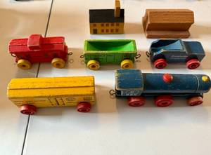Vintage Toy STROMBECKER Wood Freight Train Cars