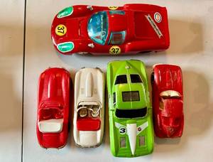 lot 10 image: Vintage Plastic Toy Cars