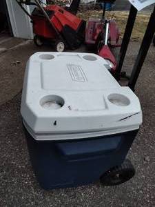 lot 196 image: Rolling Coleman Cooler