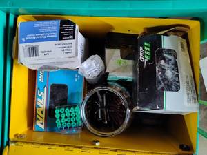 lot 199 image: Lot of Assorted NailsScrews