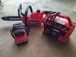 lot 204 image: Bauer 10 Saw & Inflator wBatteryCharger
