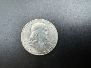 lot 60 image: 1951-S BU Silver Franklin Half Dollar From Complete set