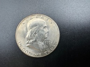 lot 63 image: 1952-S BU Silver Franklin Half Dollar From Complete set