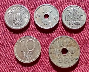 lot 93 image: (5) Vintage Scandinavian 10 Ore Coins