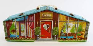 lot 16 image: 1967 Ideal Pee Wee Dream House w Dolls Included