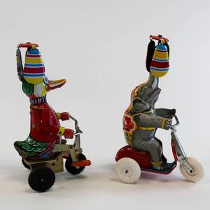 lot 13 image: Vintage Tin Windup Circus Toy Lot of 2