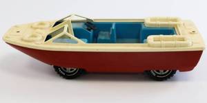 lot 9 image: 1970s Tonka Fuel Boat