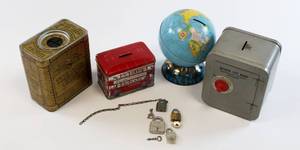 lot 21 image: Vintage Coin Bank & Lock Lot