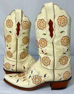 lot 45 image: Vintage 1883 Leather Floral Cowgirl Boots by Lucchese Size 8.5 B
