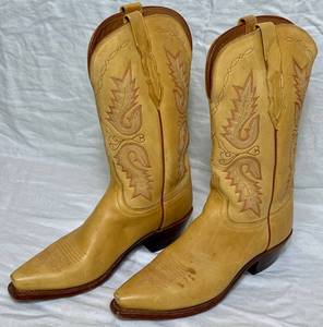 lot 67 image: Vintage 1883 Lucchese Leather Western Boots Size 8.5 B