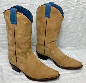 lot 68 image: F.H. Senka Suede Cowgirl Boots Size 8.5
