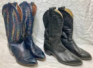 lot 69 image: Ariat Black Leather and Chris Romero Navy Leather Boots Size 8.5