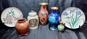 lot 139 image: Gardens of the Orient Bundle - Vases, Plates and Lidded Jar