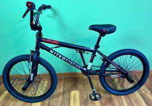 lot 129 image: Nitro Circus 20 Freestyle Bike