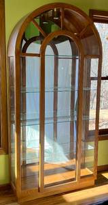 lot 211 image: Vintage Lighted Oak Oval Curio Cabinet