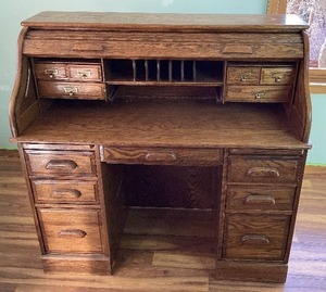 lot 187 image: Vintage Roll Top Desk