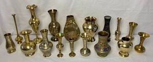 lot 175 image: Brass Vase Collection