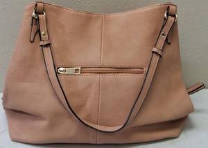 lot 58 image: Purse - Salmon  MICHAEL KORS (View Photos)